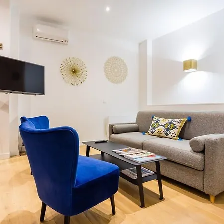 Apartment Charming In The Heart Of Paris