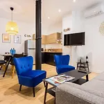 Charming Apartment In The Heart Of Paris
